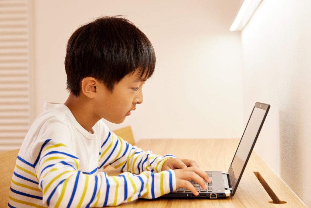 Distance Learning's Ascent in Educational Technology